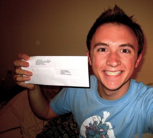 paycheck-man paycheck man 300x271 How to calculate your hourly rate